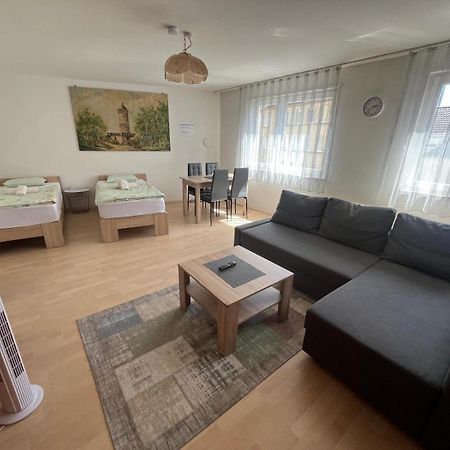 Schoene Ferienwohnung In Saarbrücken Exterior foto